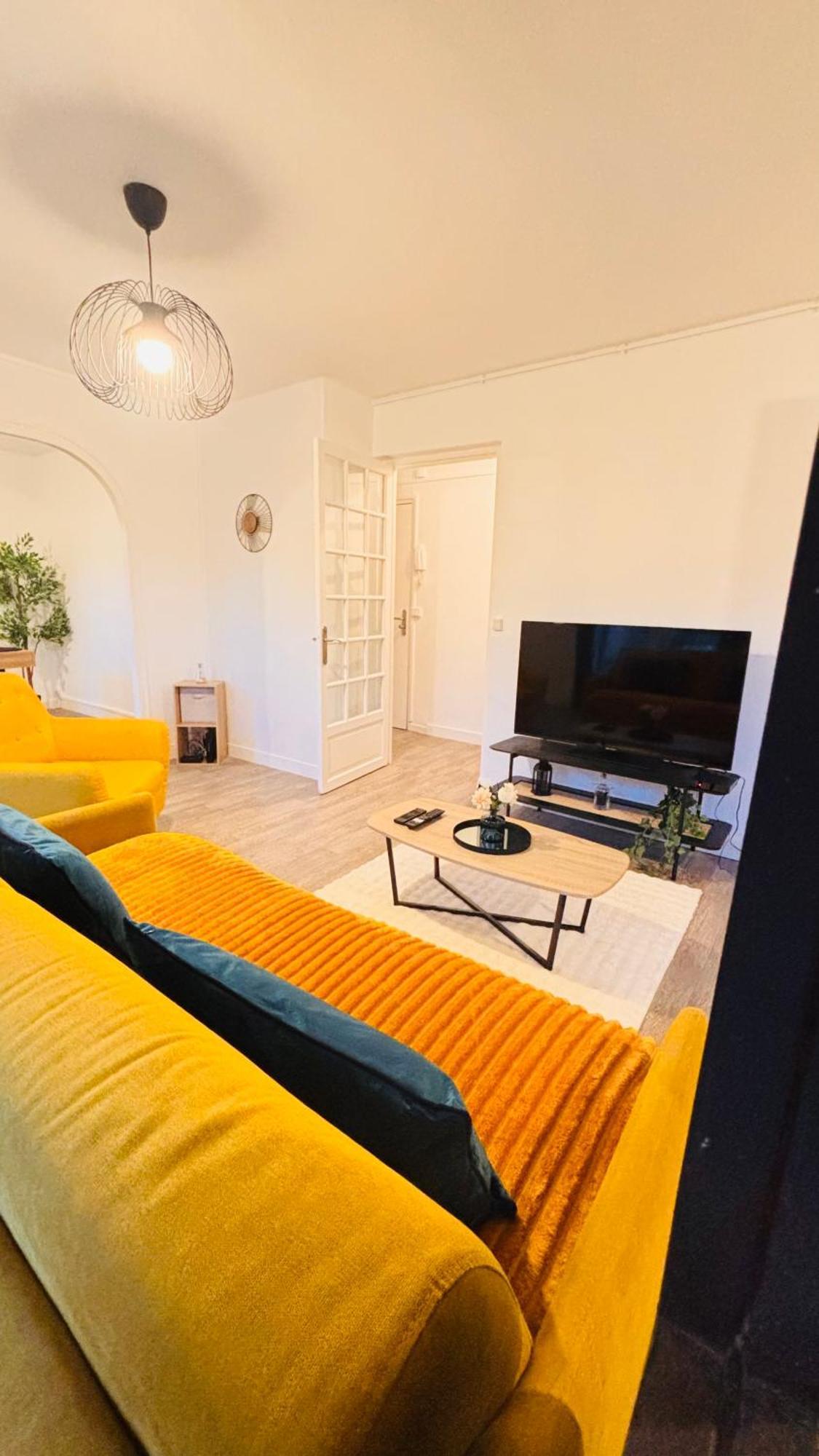 Apartment Le Coin Soleil - Netflix - Insead Fontainebleau
