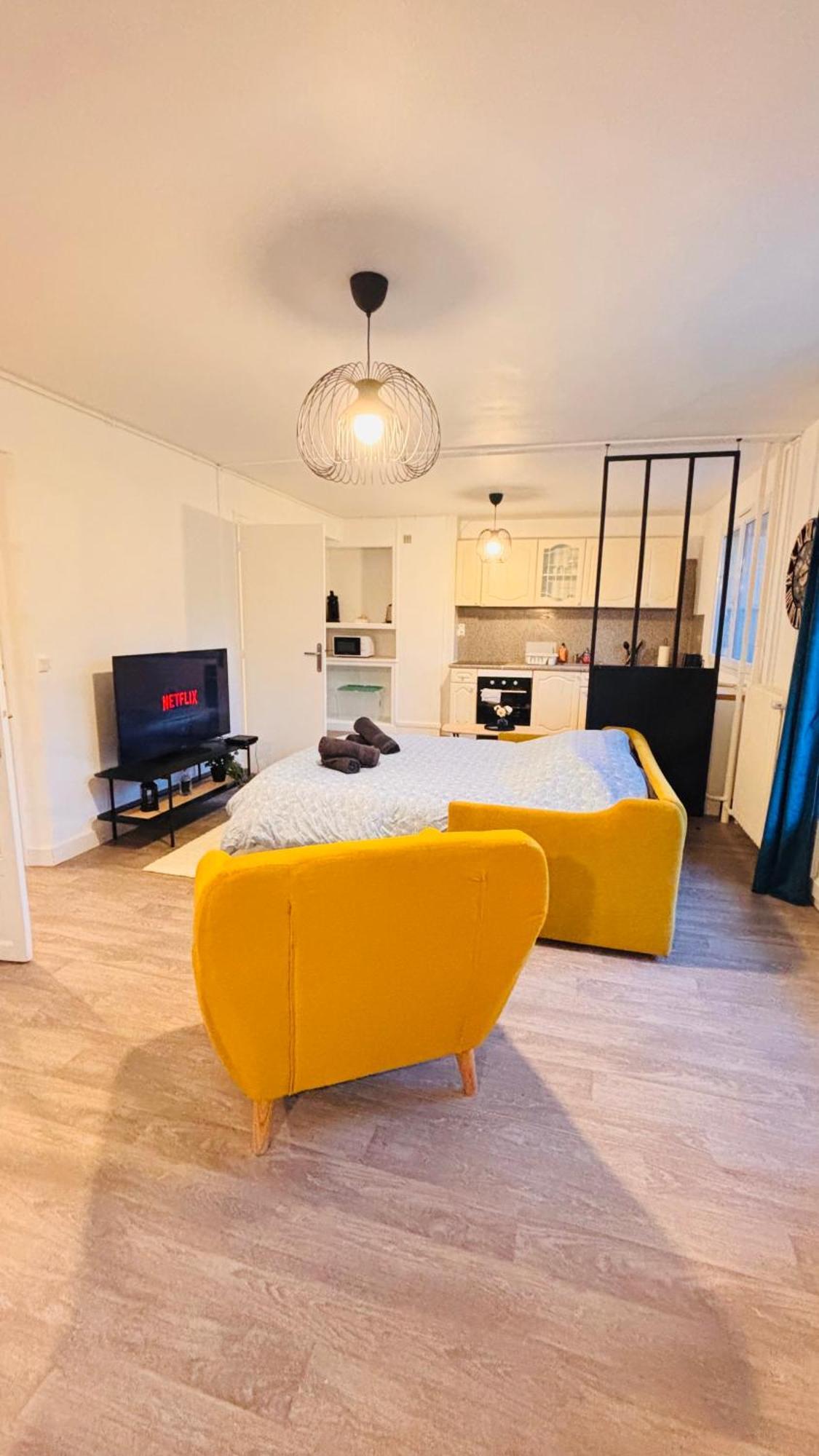 Le Coin Soleil - Netflix - Insead Fontainebleau